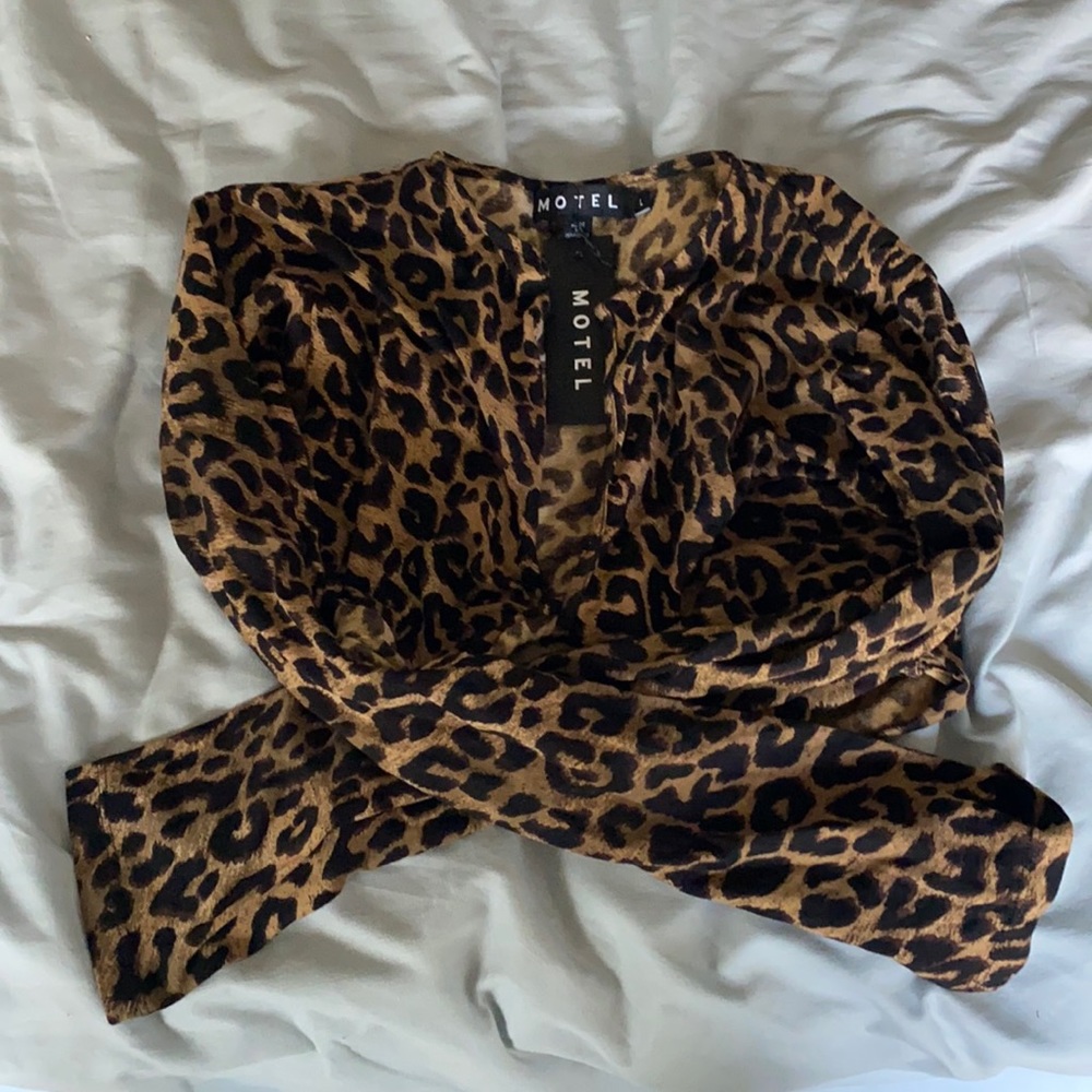 Motel Rocks Zen Crop Top